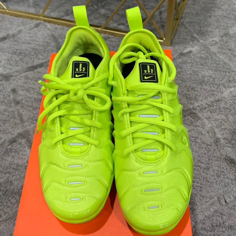 Nike Vapormax Plus Neon Green